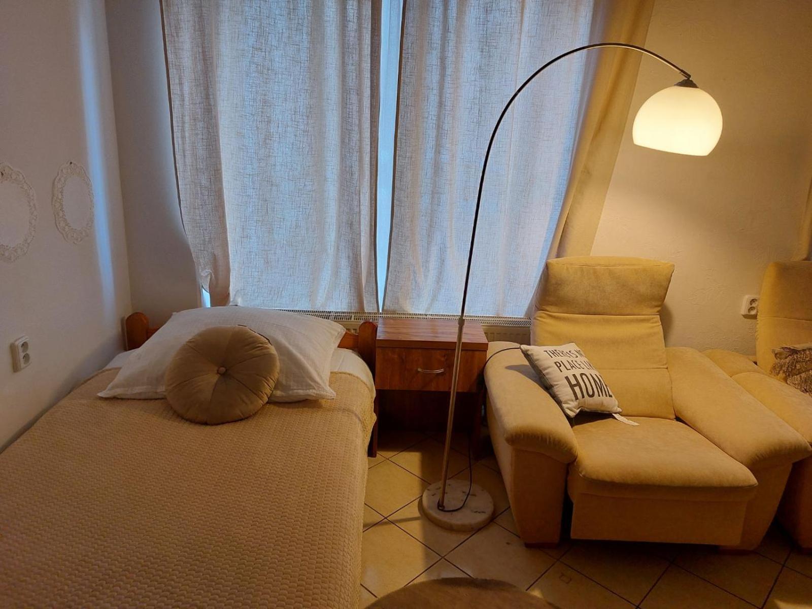 Exkluzivni Apartman V Prizemi V Hradci Kralove Χράντεκ Κράλοβε Εξωτερικό φωτογραφία